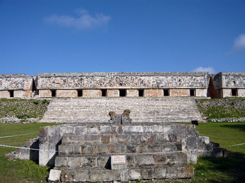 Uxmal1072.jpg