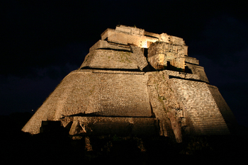 Uxmal2034.jpg