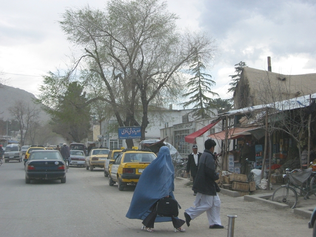 http://www.itonaika.com/column/images/03_04%20Kabul0012_R.jpg