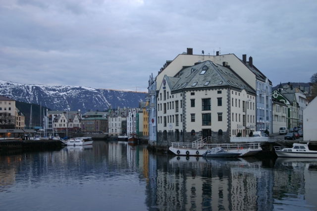 http://www.itonaika.com/column/images/Aalesund04.jpg