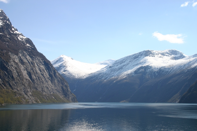 http://www.itonaika.com/column/images/Geiranger08.jpg