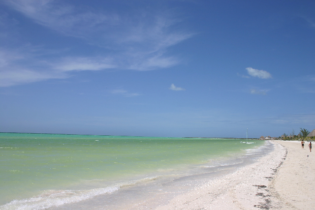 http://www.itonaika.com/column/images/Holbox1004.jpg