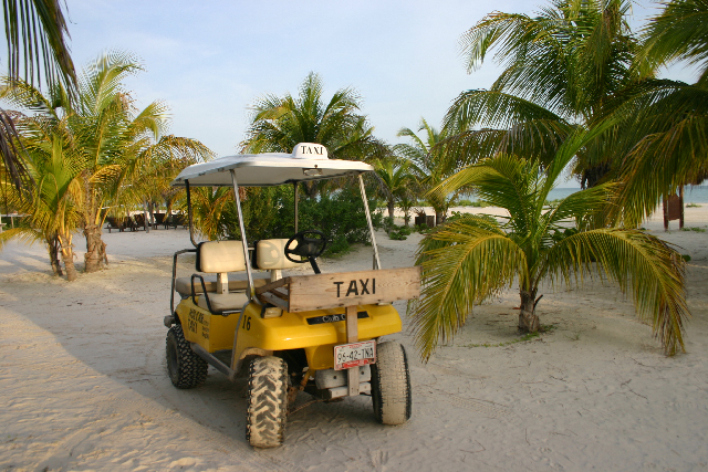 http://www.itonaika.com/column/images/Holbox1101.jpg