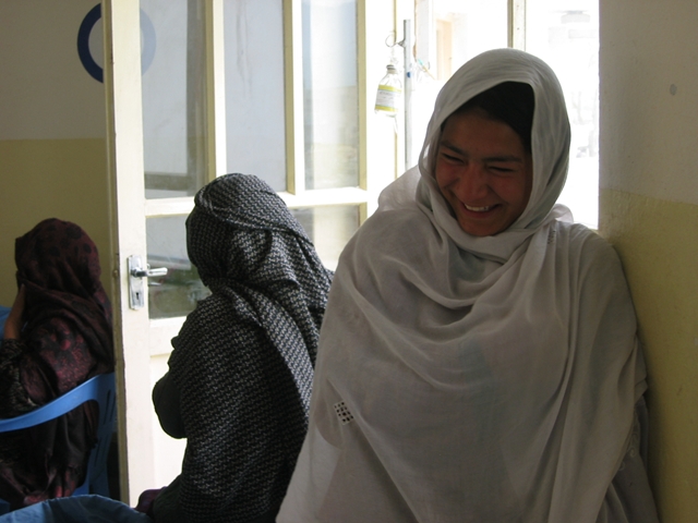 http://www.itonaika.com/column/images/Kabul_hospital014.jpg