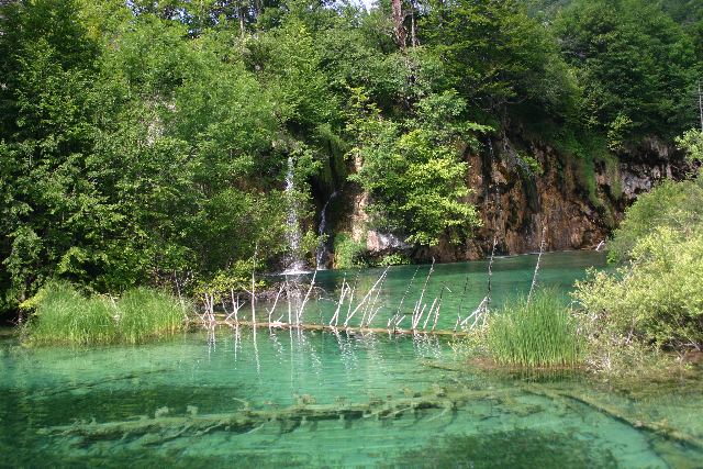 http://www.itonaika.com/column/images/Plitvice053.jpg