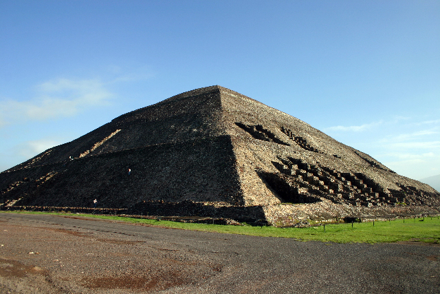 http://www.itonaika.com/column/images/Teotihuacan102.jpg