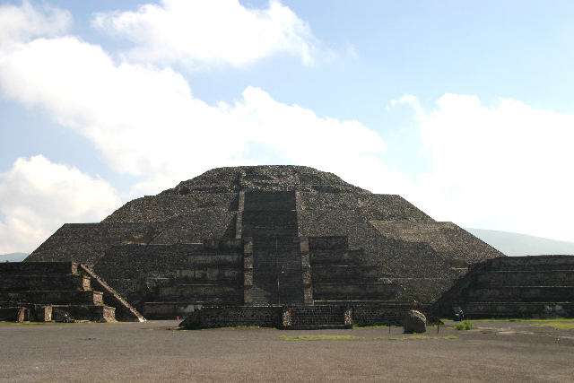http://www.itonaika.com/column/images/Teotihuacan212.jpg