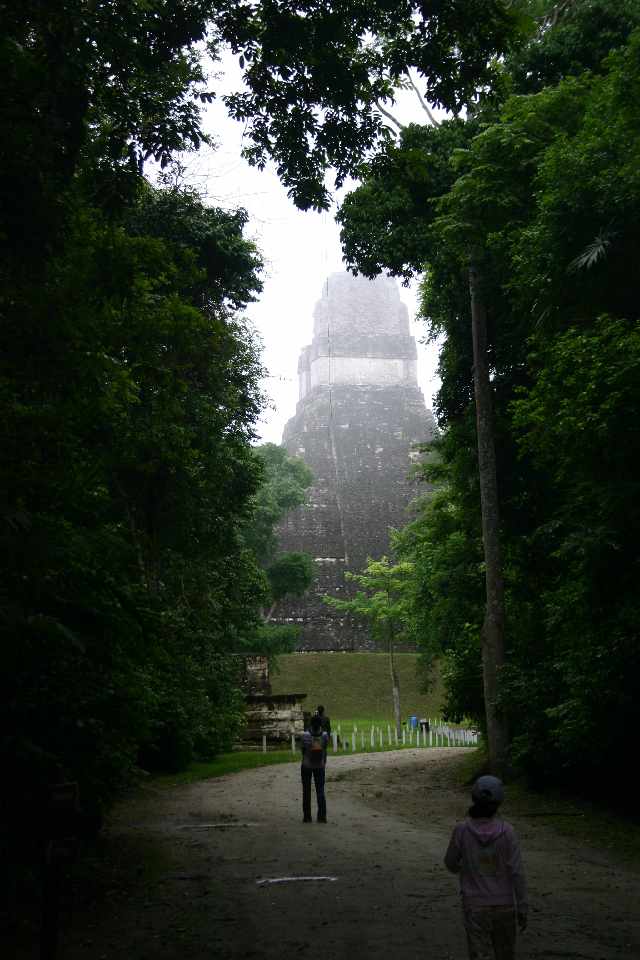 http://www.itonaika.com/column/images/Tikal102.jpg