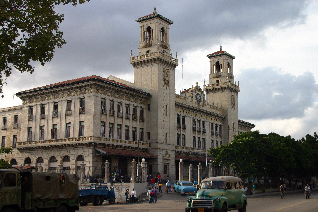 http://www.itonaika.com/column/images/havana2108.jpg