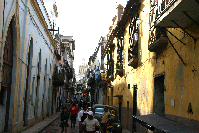 http://www.itonaika.com/column/images/havana2321.jpg