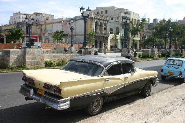 http://www.itonaika.com/column/images/havana4204.jpg