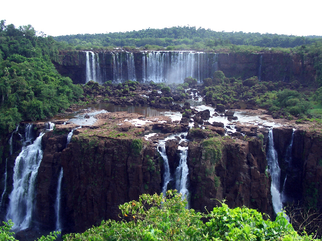 http://www.itonaika.com/column/images/iguacu128.jpg