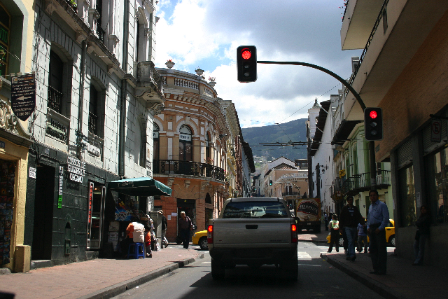 http://www.itonaika.com/column/images/quito1029.jpg