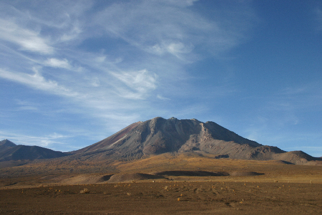 http://www.itonaika.com/column/images/uyuni1012.jpg