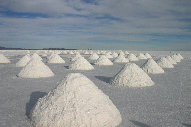 http://www.itonaika.com/column/images/uyuni1292.jpg